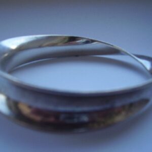 Holzerco Mexico Moebius Strip Silver Bangle