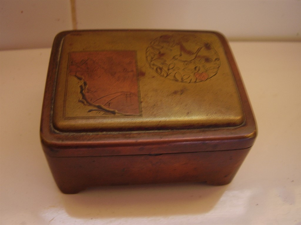 Rare Japanese bronze and copper snuff or trinket box circa 1900 - Image 2