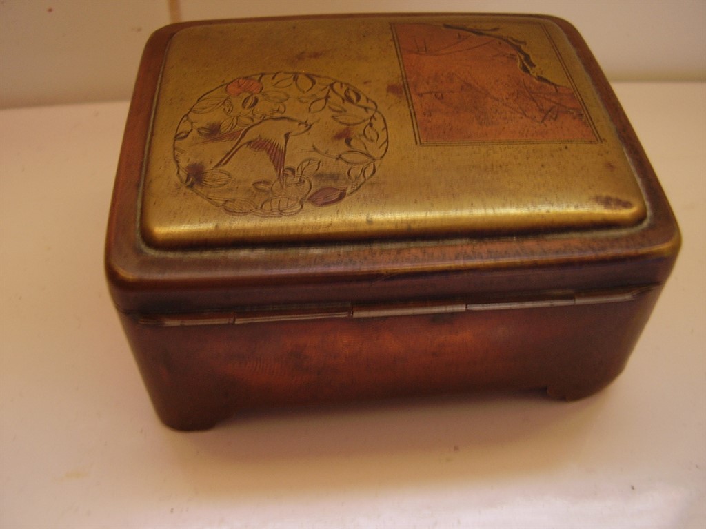 Rare Japanese bronze and copper snuff or trinket box circa 1900 - Image 4