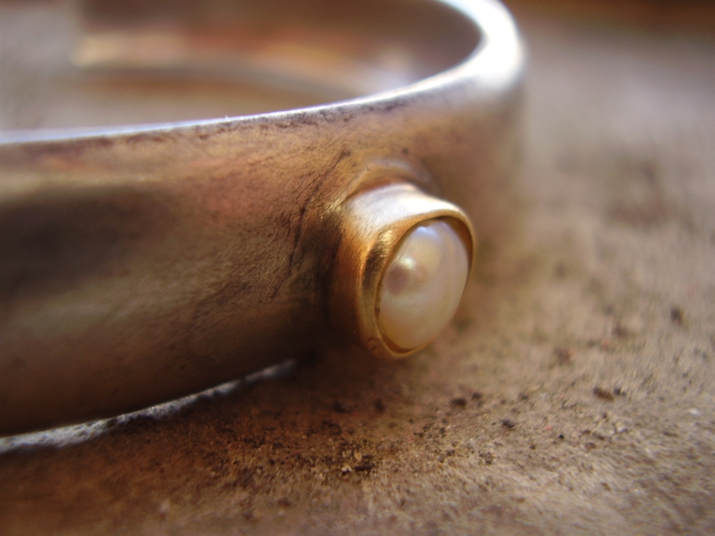 Erik Dennung Denmark circa 1960's silver and pearl bangle bracelet - Image 4