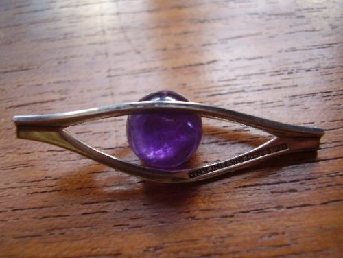 Kupittaan Kulta Elis Kauppi Kinetic Amethyst Eye of Horus Pendant